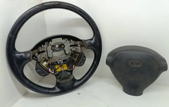 Hyundai Santa Fe Steering wheel 050203A