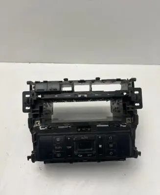 Audi A4 S4 B5 8D Climate control unit 8D0820043m A2470560003