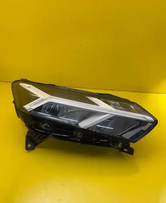 Dacia Sandero III Headlight/headlamp 260107920R