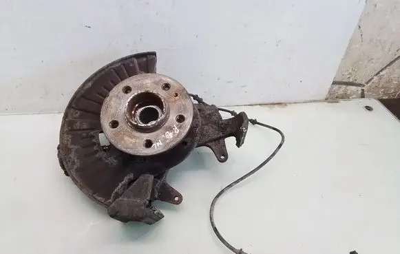 Mercedes-Benz ML W163 Front wheel hub spindle knuckle