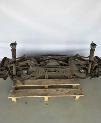 Mercedes-Benz E W212 Rear axle beam with reductor A2043500141 A2073509702 A2123502108