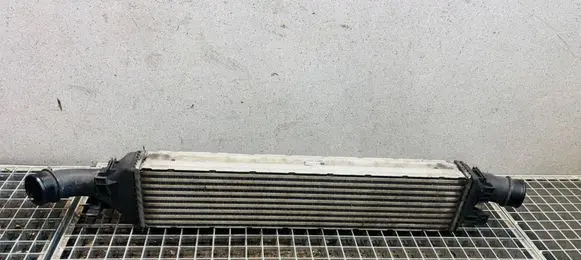 Audi Q3 8U Intercooler radiator 8U0145803B