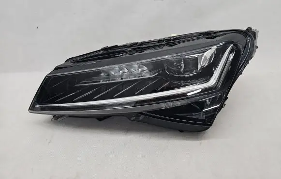 Skoda Superb B8 (3V) Headlight/headlamp 3V1941015D