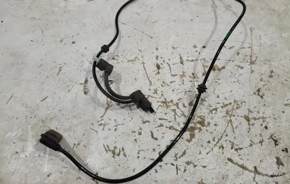 Mercedes-Benz GLC X253 C253 Rear ABS sensor wiring A2535407202