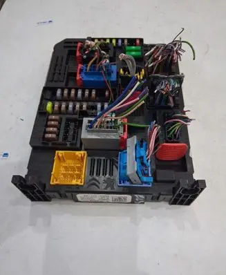 Citroen C3 Comfort/convenience module 9832880280