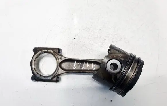 Lancia Phedra Piston with connecting rod