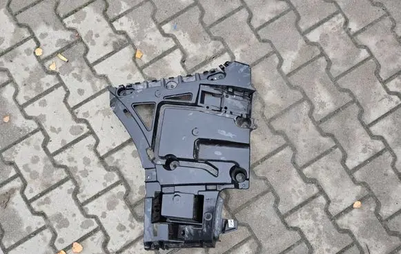 BMW X3 G01 Bumper support mounting bracket corner 7400667