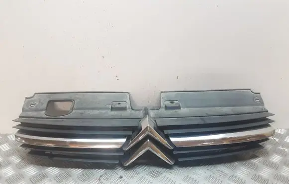 Citroen C5 Front bumper upper radiator grill 9636751980