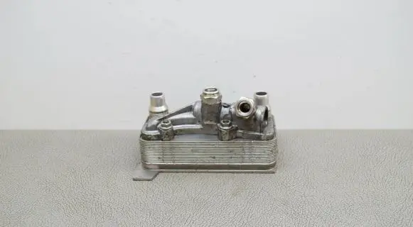 Engine oil radiator