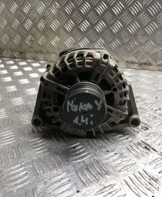 Opel Mokka Generator/alternator 13577154 2611889B