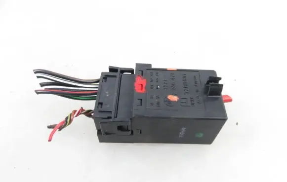 BMW 5 E39 Glow plug pre-heat relay 2246473