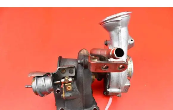Volvo XC70 Turbo system vacuum part 31293086