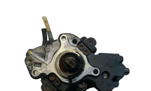 Ford Grand C-MAX Fuel injection high pressure pump 9687959180 9424A050A