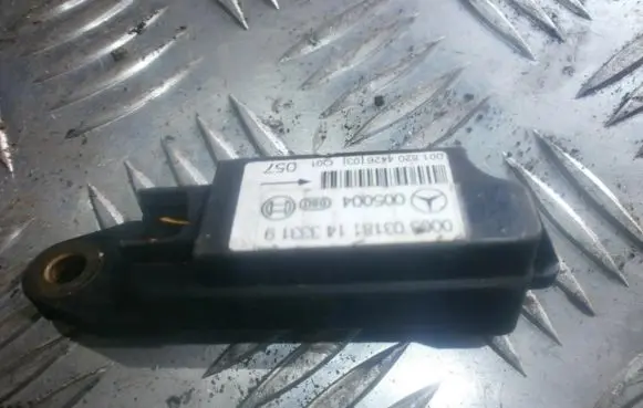Mercedes-Benz CLK A209 C209 Airbag deployment crash/impact sensor 0018204426