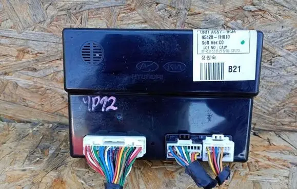 KIA Ceed Door central lock control unit/module 