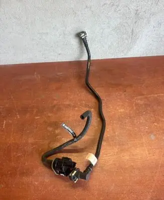 Ram 1500 Breather valve 04627694AB 3038B1029J