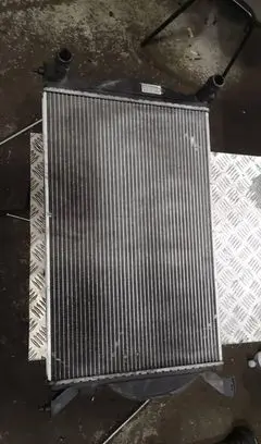 Audi A4 S4 B7 8E 8H Coolant radiator 8e0121251a