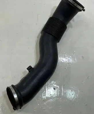 Audi A8 S8 D4 4H Air intake hose/pipe 4H0129615D
