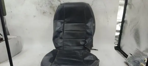 Land Rover Discovery 3 - LR3 Front driver seat 