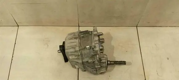 Mercedes-Benz E W238 Gearbox transfer box case A7252800300
