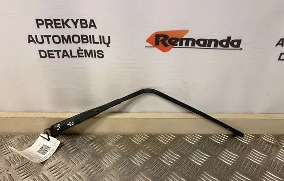 Toyota Land Cruiser (HDJ90) Rear wiper blade arm