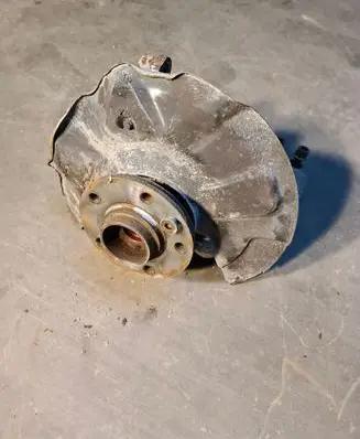 Volkswagen Transporter - Caravelle T5 Front wheel hub