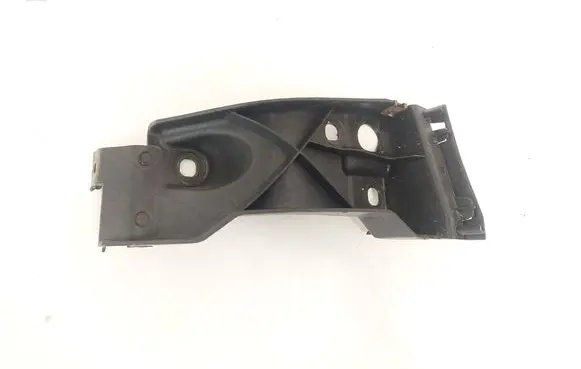 Audi A8 S8 D3 4E Fender mounting bracket 4E0853922C