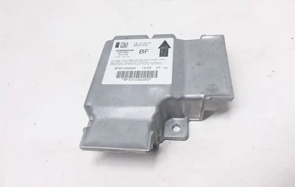 Opel Signum Airbag control unit/module 13102021 330518650 5WK3262