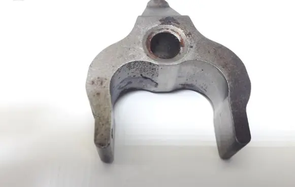 BMW 1 E81 E87 Fuel Injector clamp holder