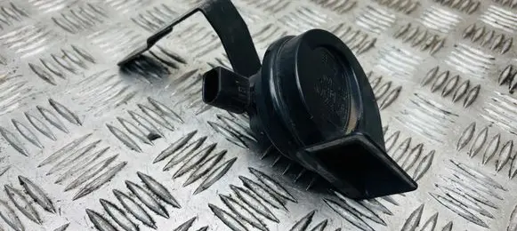 Audi Q3 8U Horn signal 8U0951209
