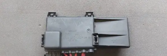 Audi A3 S3 8L Fuse box set 1J0937550A