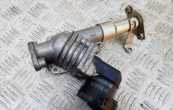 BMW 1 E81 E87 EGR valve 7563241
