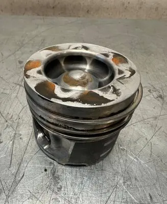 Peugeot 3008 I Piston 1612784080 SU001A3119