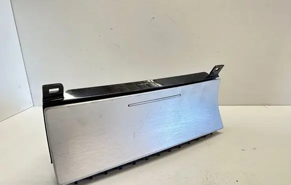 Ashtray (front)