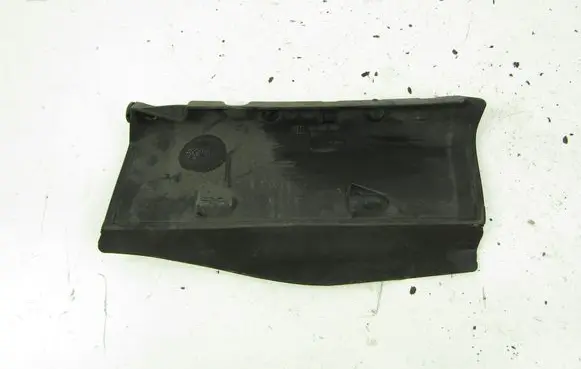 Opel Insignia A Intercooler air channel guide 55561769