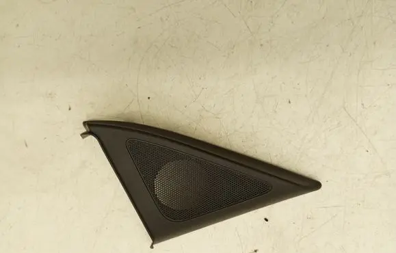 Audi Q3 8U Front door speaker cover trim 8U0035424A