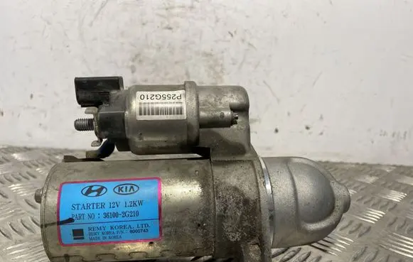 KIA Sorento Starter motor 361002G210