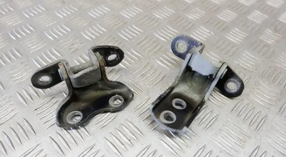 Toyota Prius (XW30) Front door hinge set 6873012120 6871012151