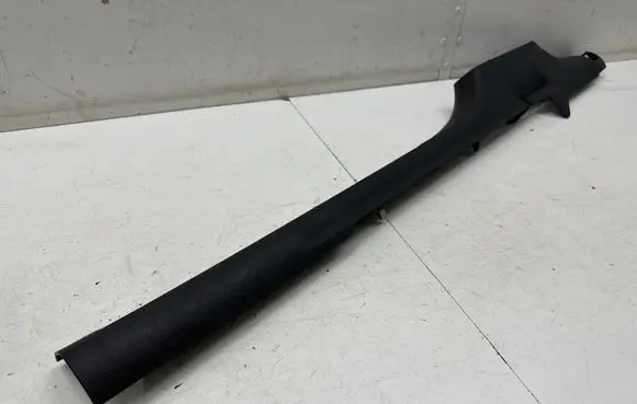 Front sill trim cover
