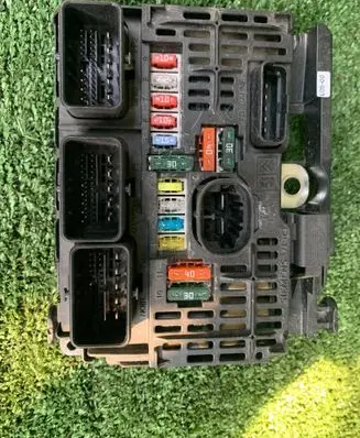 Fuse box set