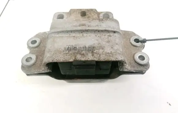 Volkswagen Golf V Engine mount bracket 1K0199555L
