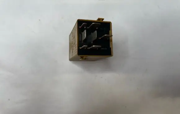 BMW 3 E46 Window control relay 61368384505 V23141B3001X15