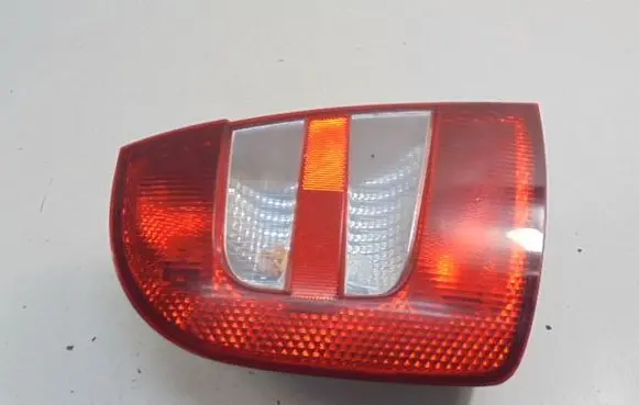 Skoda Fabia Mk1 (6Y) Rear/tail lights 6Y6945095B