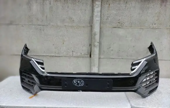 Volkswagen Touareg III Front bumper
