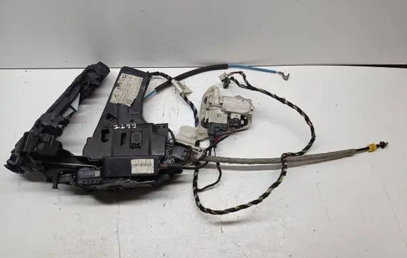 Mercedes-Benz S C217 Front door lock A0997202600