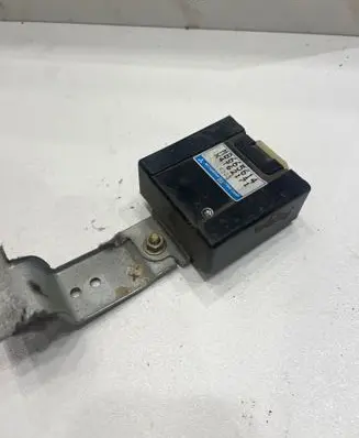 Mitsubishi Pajero Other relay MB665614 X4T62171