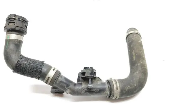 Peugeot 208 Engine coolant pipe/hose 9804208380
