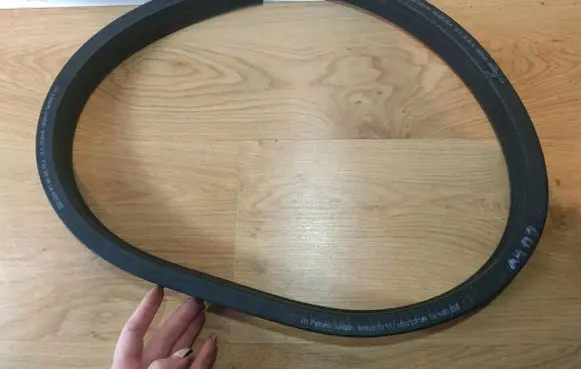 Audi A4 S4 B9 8W Engine compartment rubber 8W0823723A