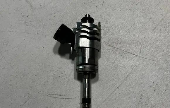Toyota RAV 4 (XA50) Fuel injector 2325025010