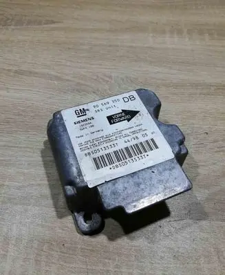 Opel Vectra B Airbag control unit/module 90569350